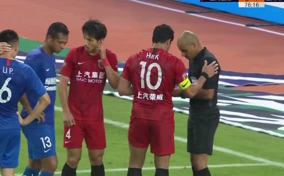  罗马德比爆发冲突,两队队长均染黄停赛  